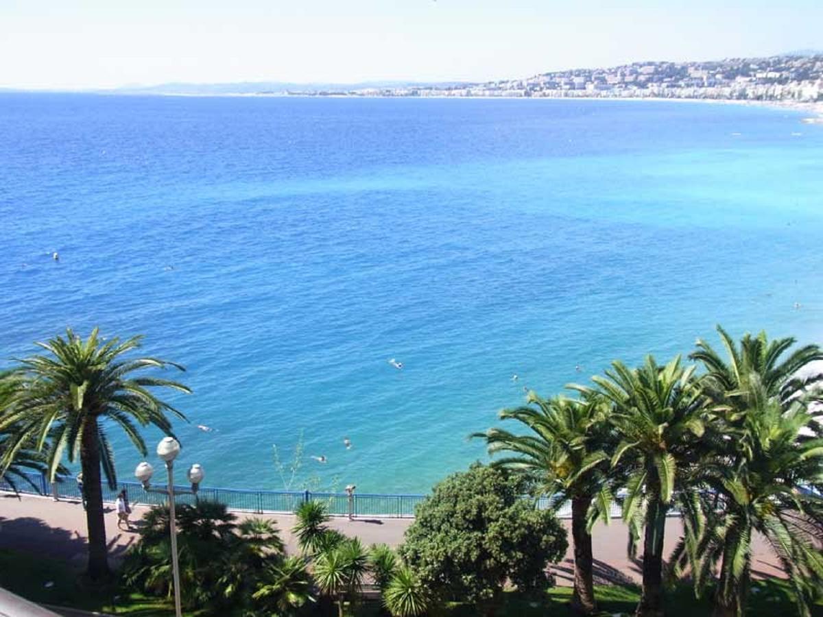 Angle Droit- Loft Et Atypique, Climatisation, Vieux-nice Appartement